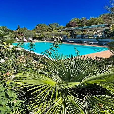 アパート Aircon, Wifi, Infinity Pool, Jacuzzi, Manicured Gardens 6 Apts - All Amazing *