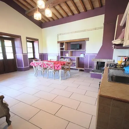 Aircon, Wifi, Infinity Pool, Jacuzzi, Manicured Gardens 6 Apts - All Amazing *