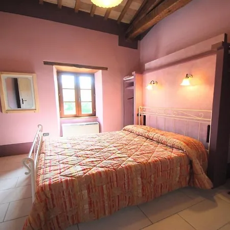 Aircon, Wifi, Infinity Pool, Jacuzzi, Manicured Gardens 6 Apts - All Amazing