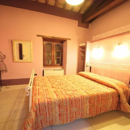 Aircon, Wifi, Infinity Pool, Jacuzzi, Manicured Gardens 6 Apts - All Amazing アパート Colle Umberto
