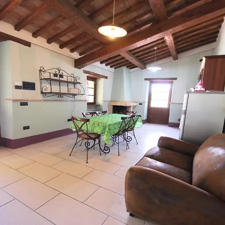 Aircon, Wifi, Infinity Pool, Jacuzzi, Manicured Gardens 6 Apts - All Amazing アパート *